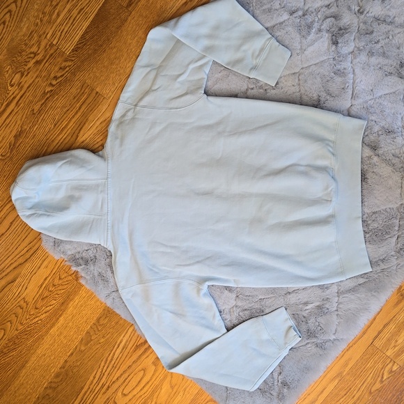 Beautiful Disaster Light Blue Hoodie, Women's Medium, Great Condition - Picture 9 of 9